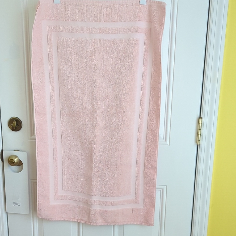 Martex Bath Mat. 100% Cotton. Made In USA